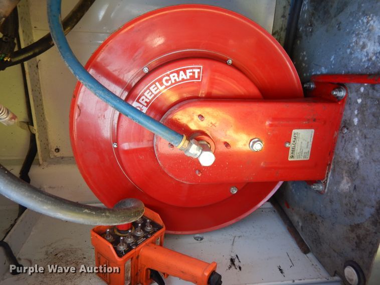 image for item DJ5775 2014 Kenworth T370  service truck