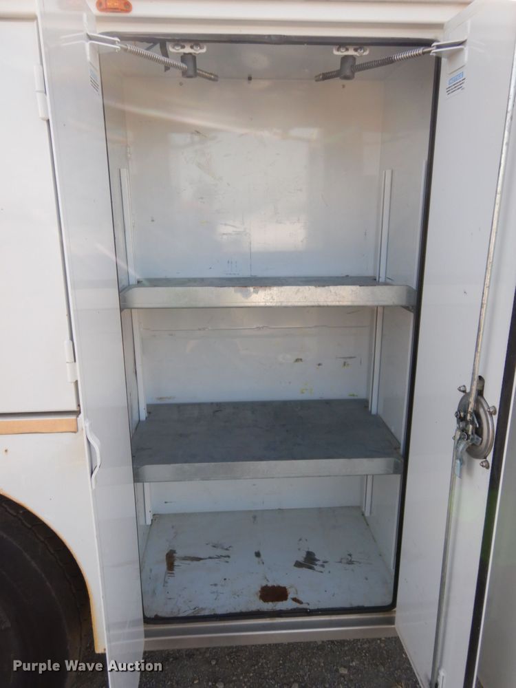 image for item DJ5775 2014 Kenworth T370  service truck