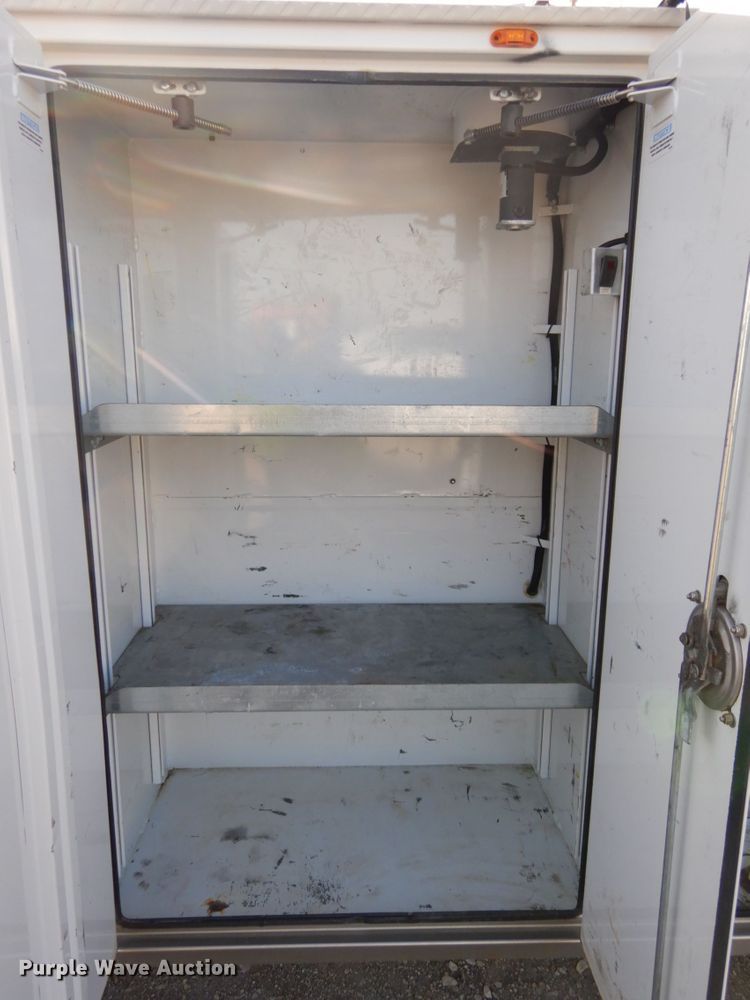 image for item DJ5775 2014 Kenworth T370  service truck