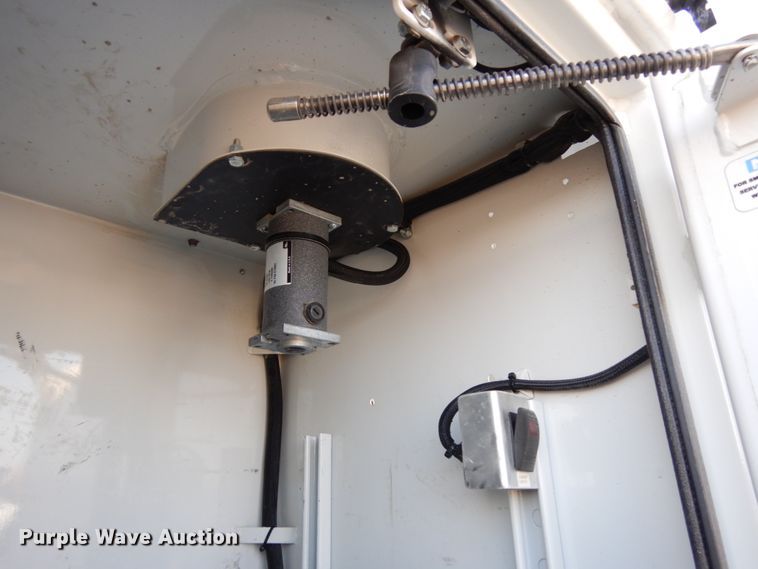 image for item DJ5775 2014 Kenworth T370  service truck