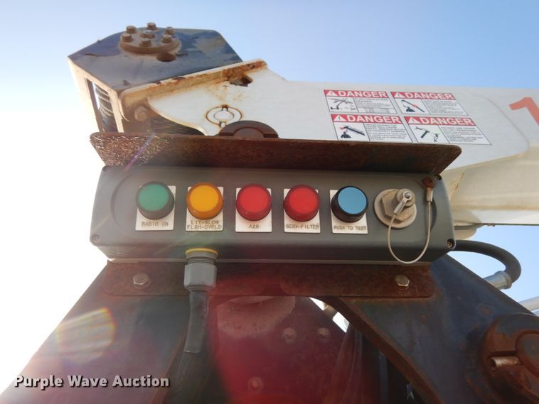 image for item DJ5775 2014 Kenworth T370  service truck