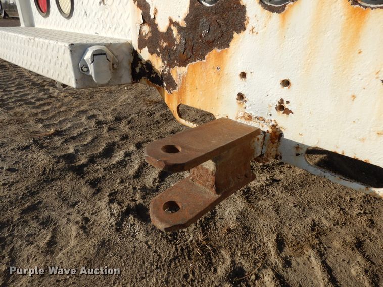 image for item DJ5775 2014 Kenworth T370  service truck