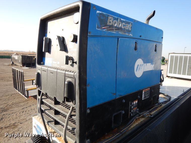 image for item DJ5775 2014 Kenworth T370  service truck