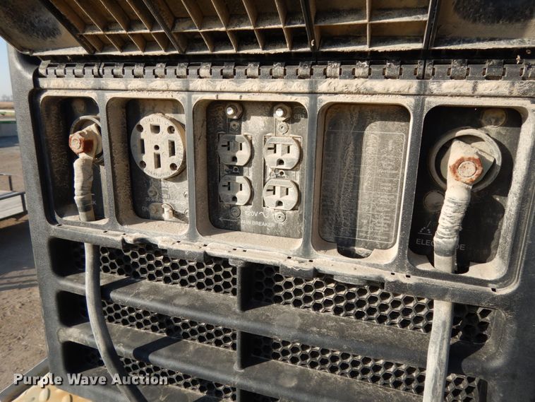 image for item DJ5775 2014 Kenworth T370  service truck