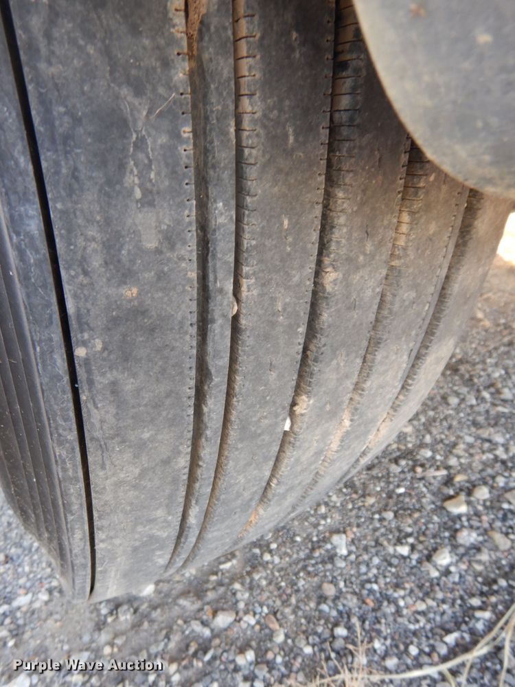 image for item DJ5775 2014 Kenworth T370  service truck