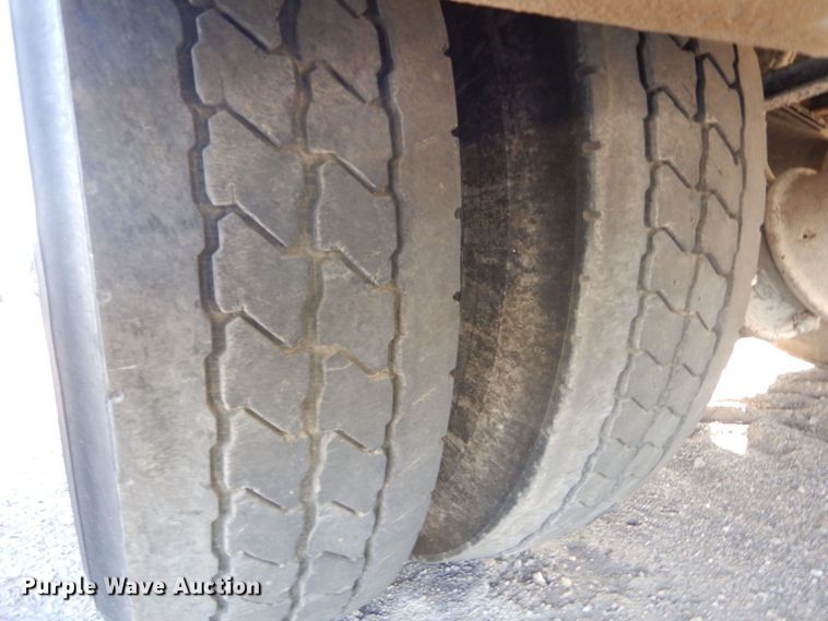 image for item DJ5775 2014 Kenworth T370  service truck