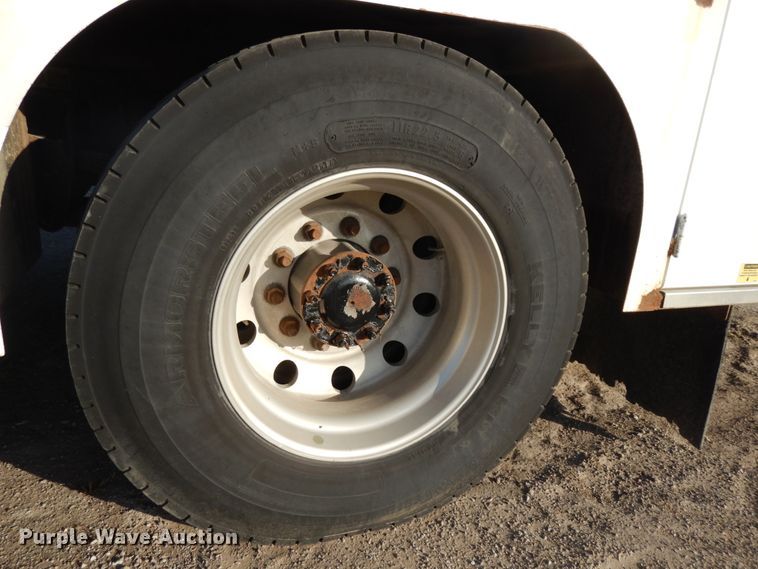 image for item DJ5775 2014 Kenworth T370  service truck