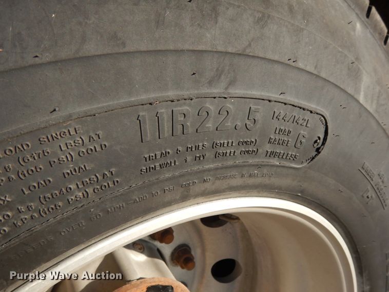 image for item DJ5775 2014 Kenworth T370  service truck