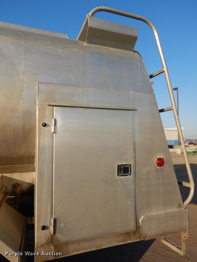 image for item DJ5776 2008 Sterling Acterra  fuel truck