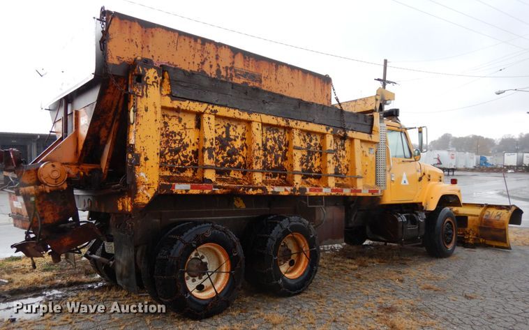 image for item DJ5789 1985 International F2554  dump truck