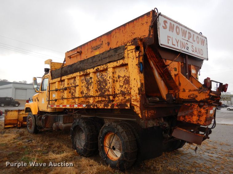 image for item DJ5789 1985 International F2554  dump truck