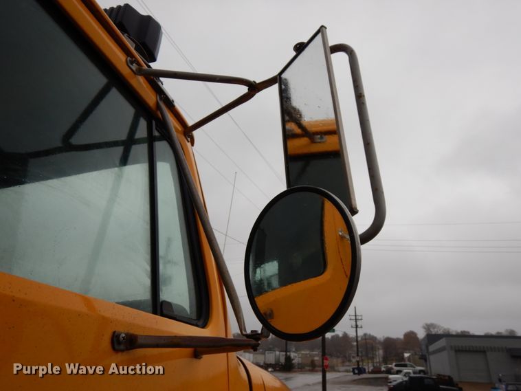 image for item DJ5789 1985 International F2554  dump truck