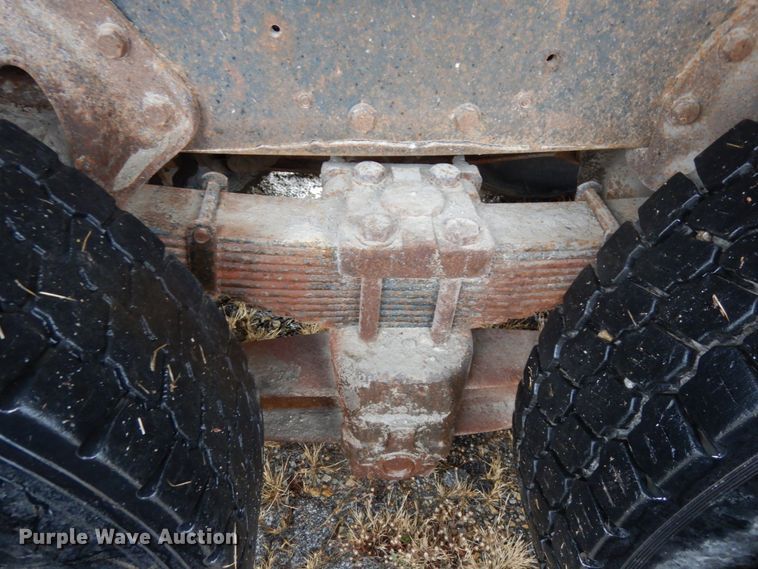 image for item DJ5789 1985 International F2554  dump truck