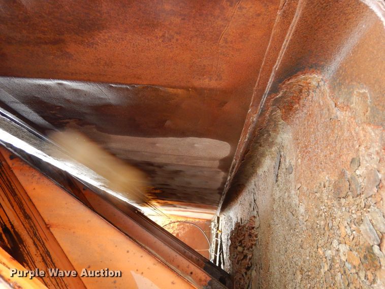 image for item DJ5789 1985 International F2554  dump truck