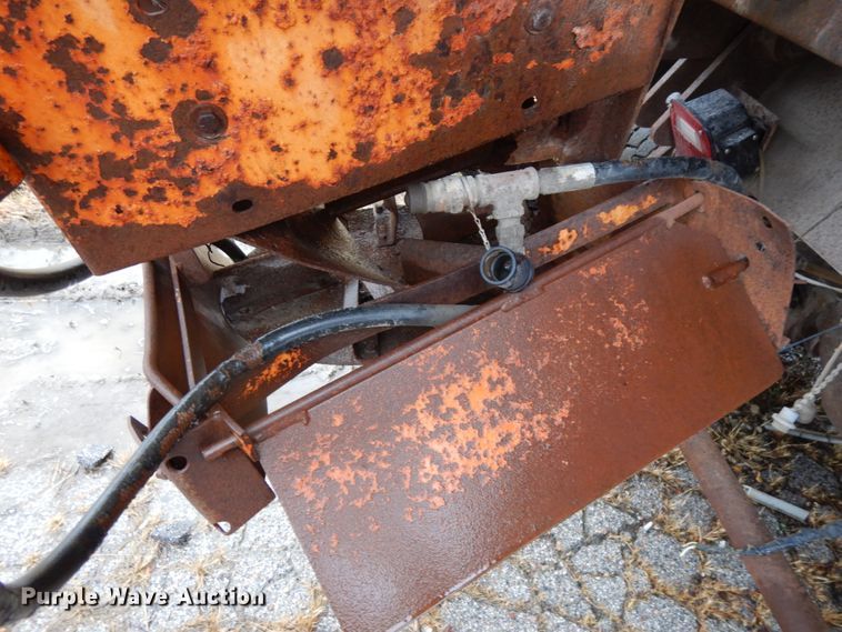 image for item DJ5789 1985 International F2554  dump truck