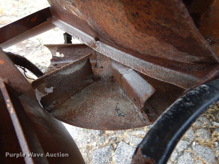 image for item DJ5789 1985 International F2554  dump truck