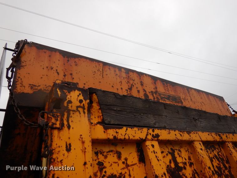 image for item DJ5789 1985 International F2554  dump truck