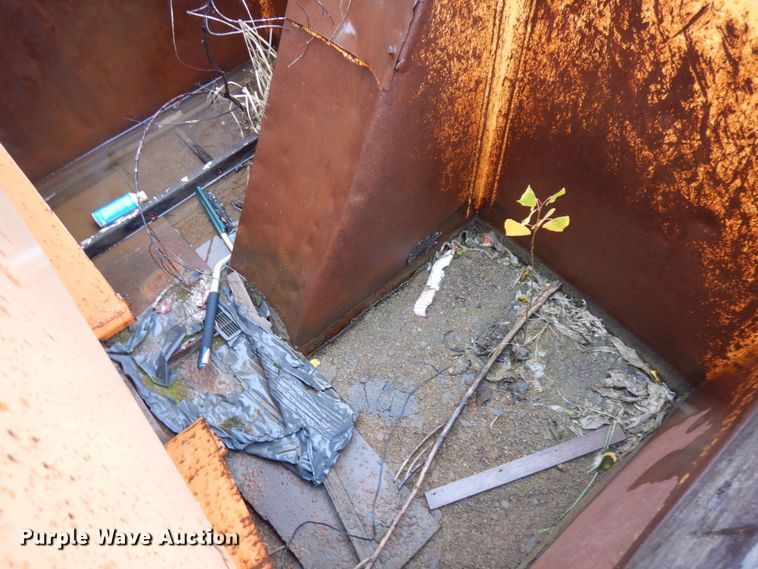 image for item DJ5789 1985 International F2554  dump truck