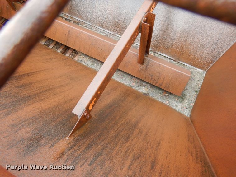 image for item DJ5789 1985 International F2554  dump truck