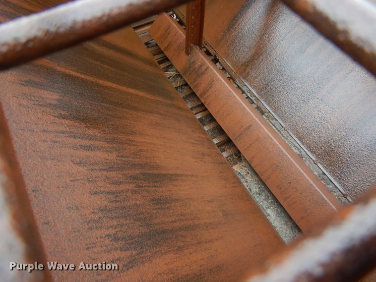 image for item DJ5789 1985 International F2554  dump truck