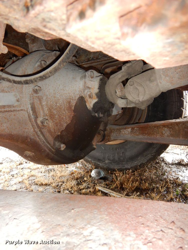 image for item DJ5789 1985 International F2554  dump truck