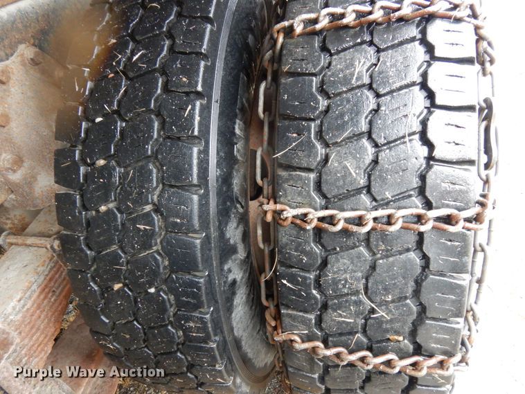 image for item DJ5789 1985 International F2554  dump truck