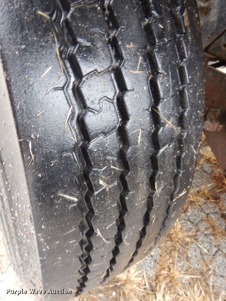 image for item DJ5789 1985 International F2554  dump truck