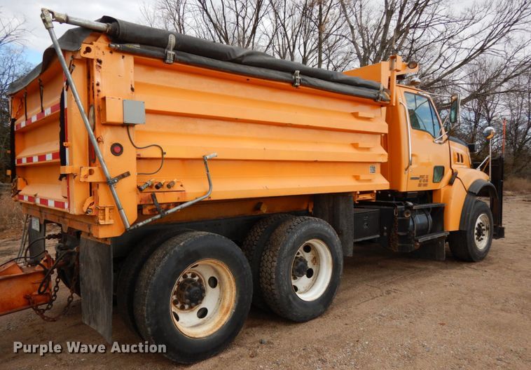 image for item DJ5793 2003 Sterling LT9500  dump truck