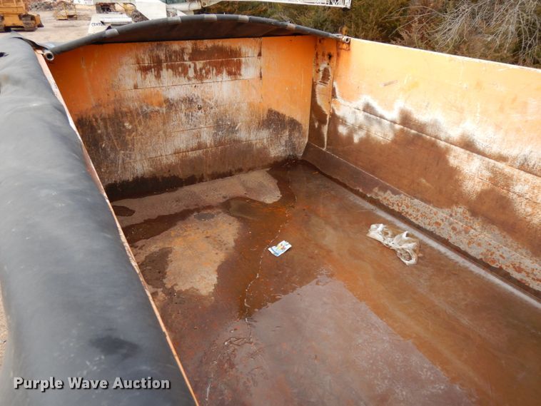 image for item DJ5793 2003 Sterling LT9500  dump truck