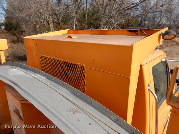 image for item DJ5793 2003 Sterling LT9500  dump truck