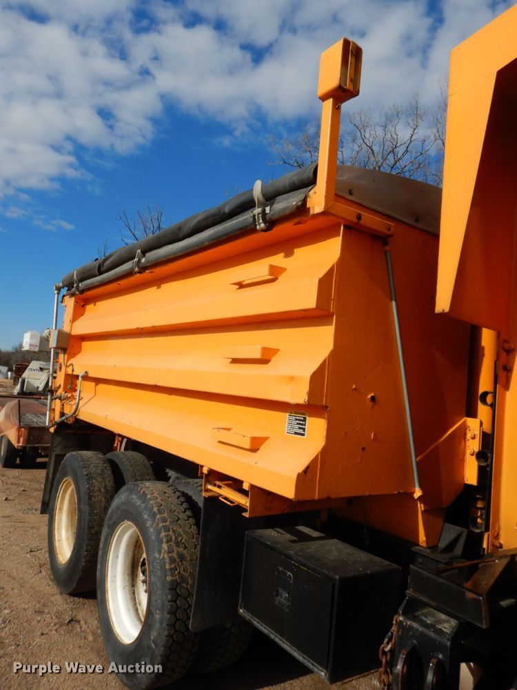 image for item DJ5793 2003 Sterling LT9500  dump truck