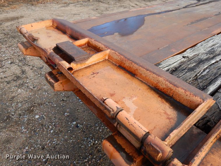 image for item DJ5794 1987 Evans Plugge T202D7 tilt deck equipment trailer