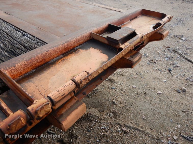 image for item DJ5794 1987 Evans Plugge T202D7 tilt deck equipment trailer