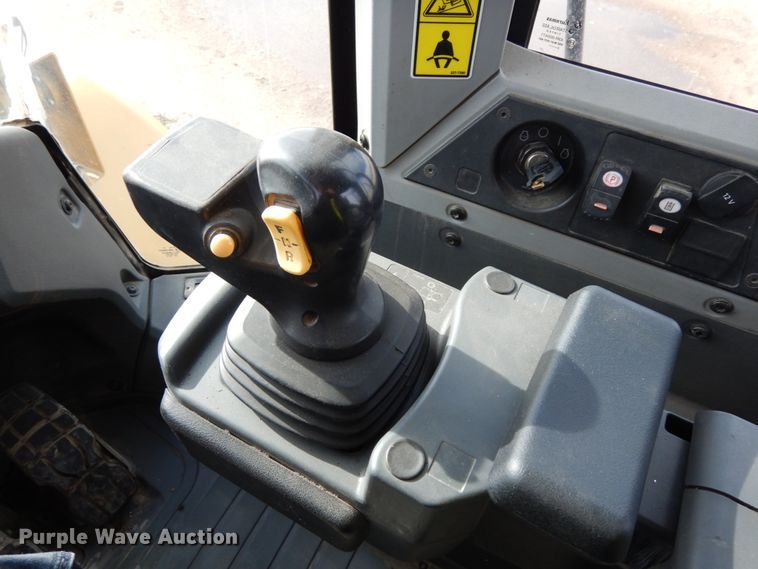 image for item DJ5816 2013 Caterpillar 950K  wheel loader