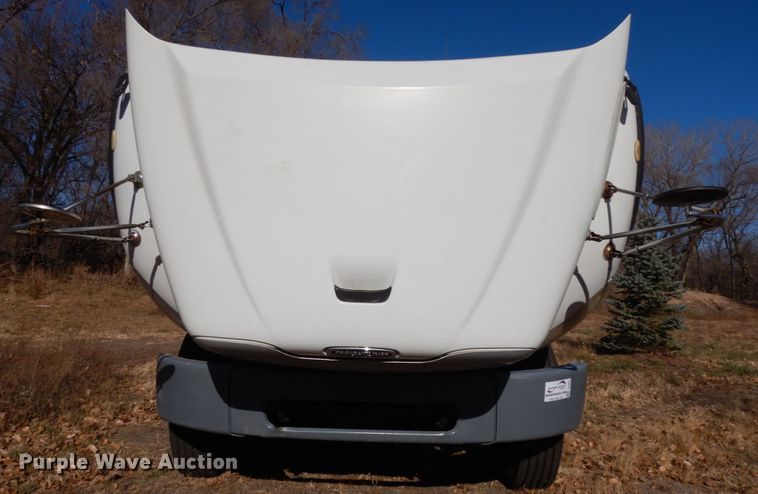 image for item DJ5821 2007 Freightliner Business Class M2  roll-off container truck