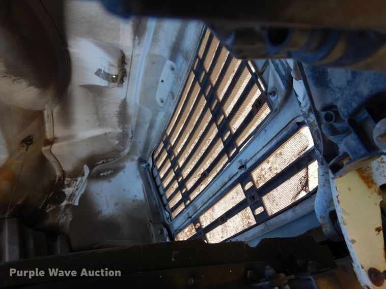 image for item DJ5821 2007 Freightliner Business Class M2  roll-off container truck