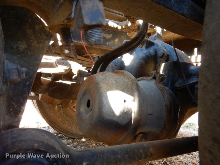 image for item DJ5821 2007 Freightliner Business Class M2  roll-off container truck