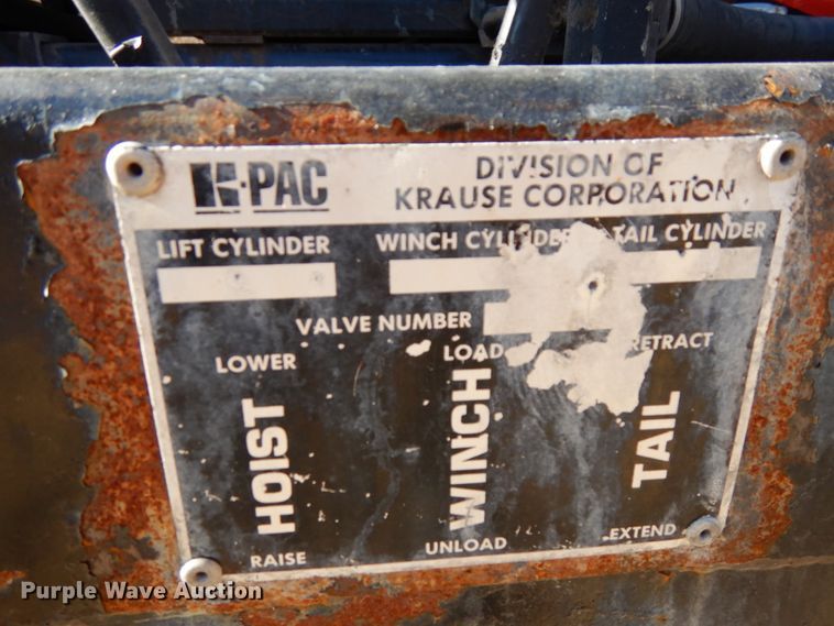 image for item DJ5821 2007 Freightliner Business Class M2  roll-off container truck