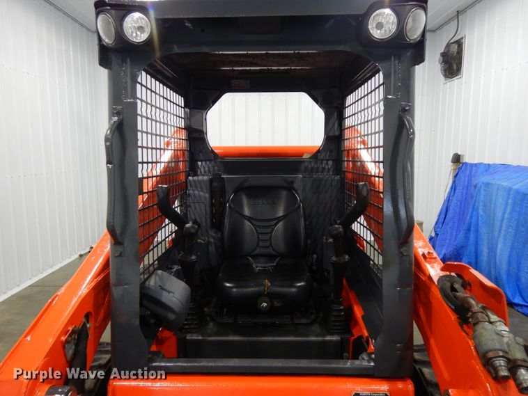 image for item DJ5827 2018 Kubota SSV75  skid steer loader