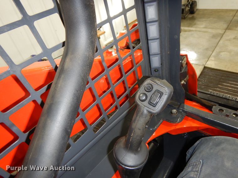 image for item DJ5827 2018 Kubota SSV75  skid steer loader