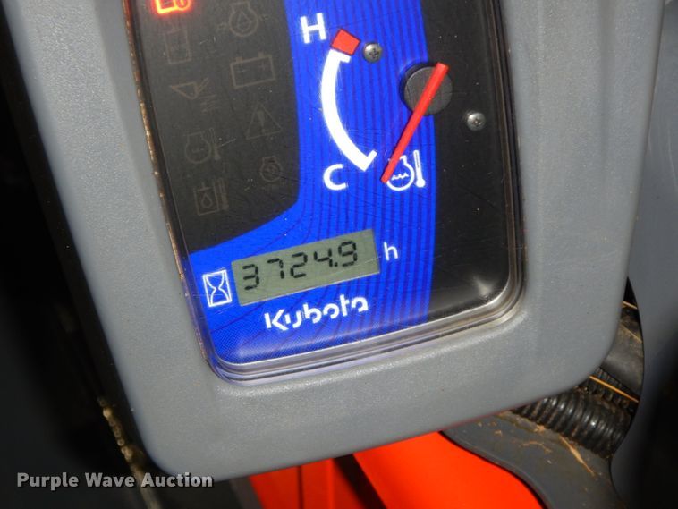 image for item DJ5827 2018 Kubota SSV75  skid steer loader