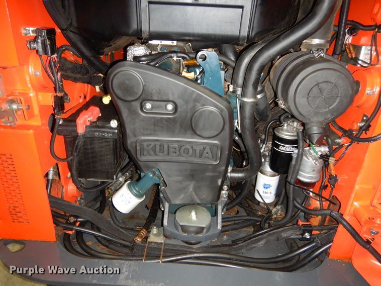 image for item DJ5827 2018 Kubota SSV75  skid steer loader