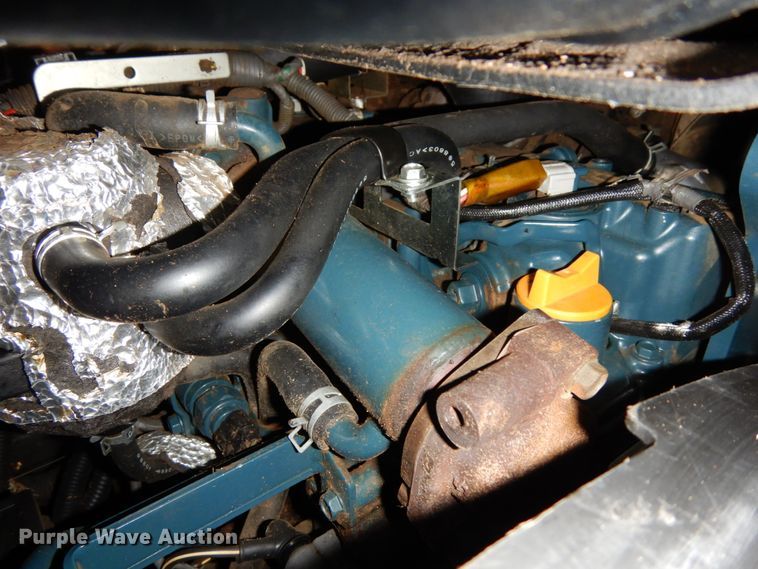 image for item DJ5827 2018 Kubota SSV75  skid steer loader