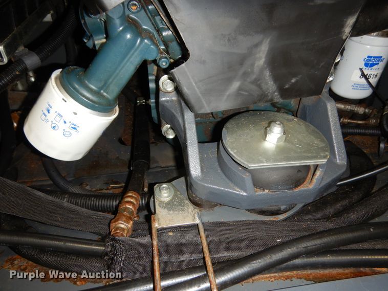 image for item DJ5827 2018 Kubota SSV75  skid steer loader