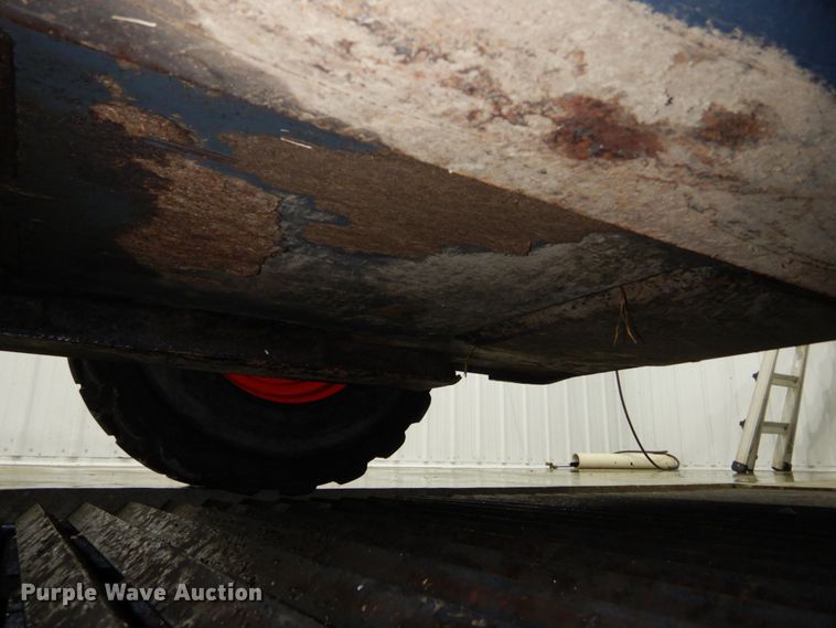 image for item DJ5827 2018 Kubota SSV75  skid steer loader