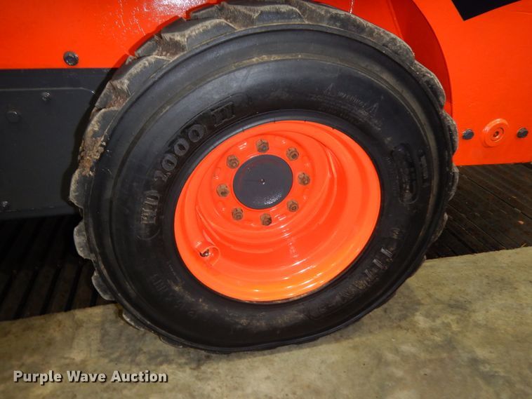 image for item DJ5827 2018 Kubota SSV75  skid steer loader