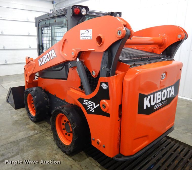 image for item DJ5828 2016 Kubota SSV75  skid steer loader