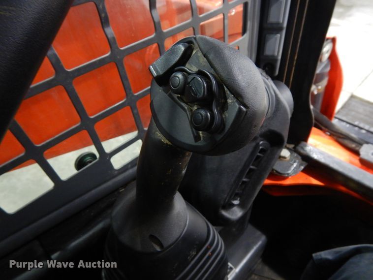 image for item DJ5828 2016 Kubota SSV75  skid steer loader