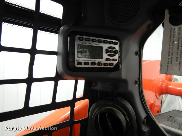 image for item DJ5828 2016 Kubota SSV75  skid steer loader