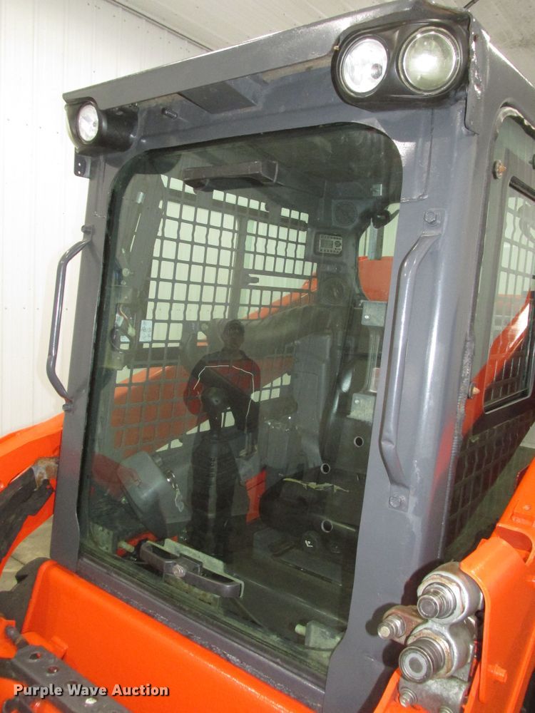 image for item DJ5828 2016 Kubota SSV75  skid steer loader